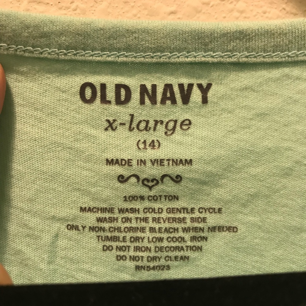 Old Navy Top - Picture 3 of 3